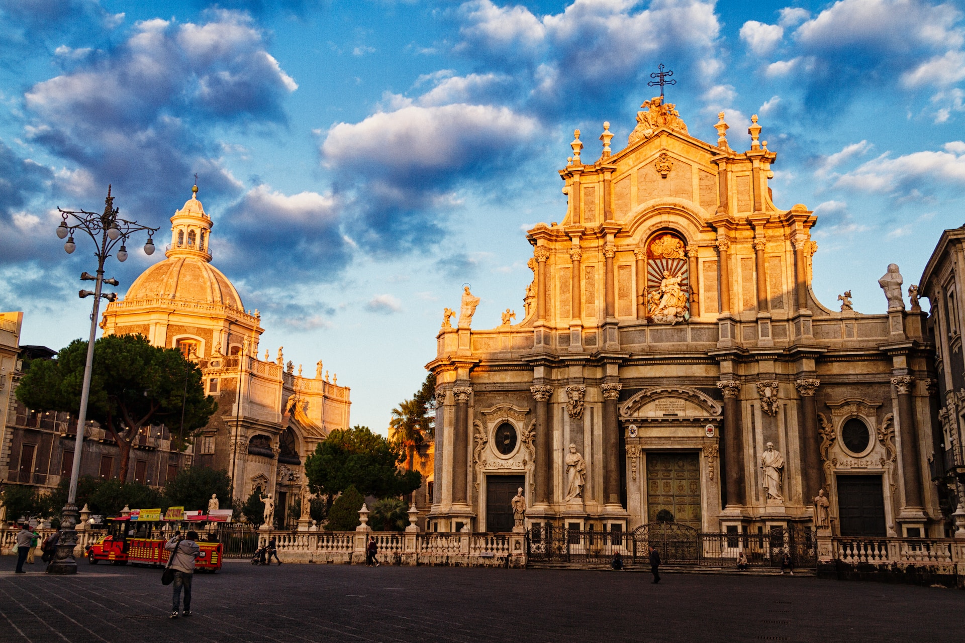 Piazza della Cattedrale Città di Catania